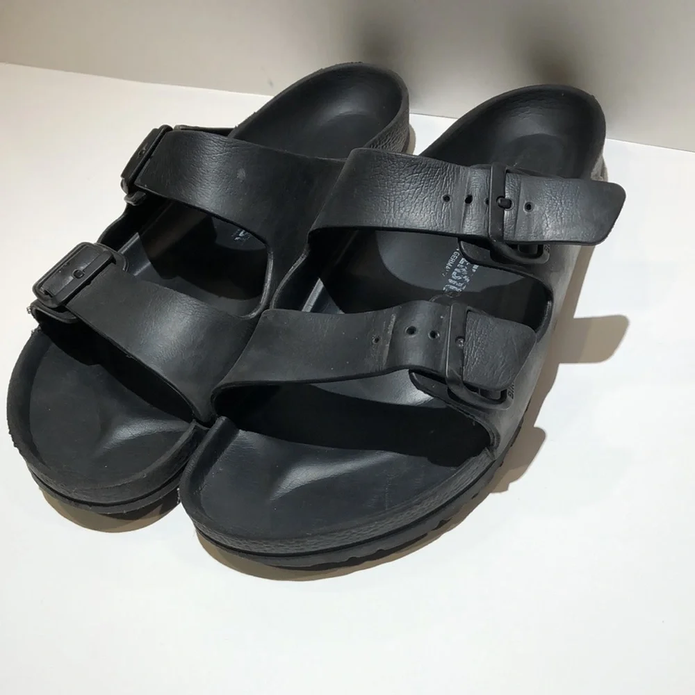 Men’s Black Rubber Birkenstock Sandals, Size 44 - Picture 3 of 8